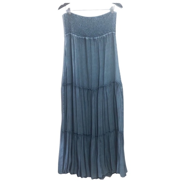 QED LONDON Strapless Smocked Chambray Maxi Dress - Picture 2 of 9